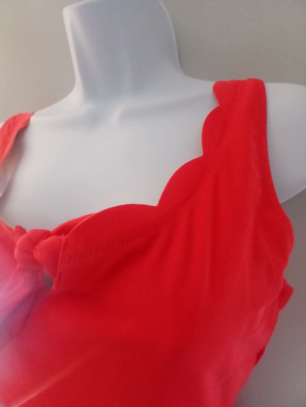 J. Crew Swimsuit Scallop-Edge One-Piece with Front Tie . Size M - Picture 4 of 7